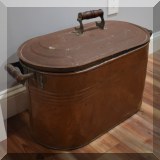 D21. Copper tub with lid. 